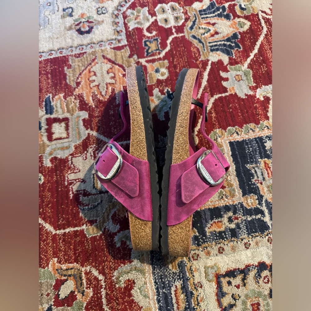Birkenstock Pink Thong Sandals with Buckle - Picture 5 of 9